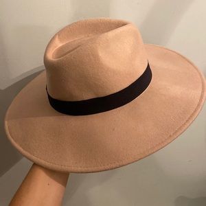 NWT Lulu’s wool fedora hat tan with black detail